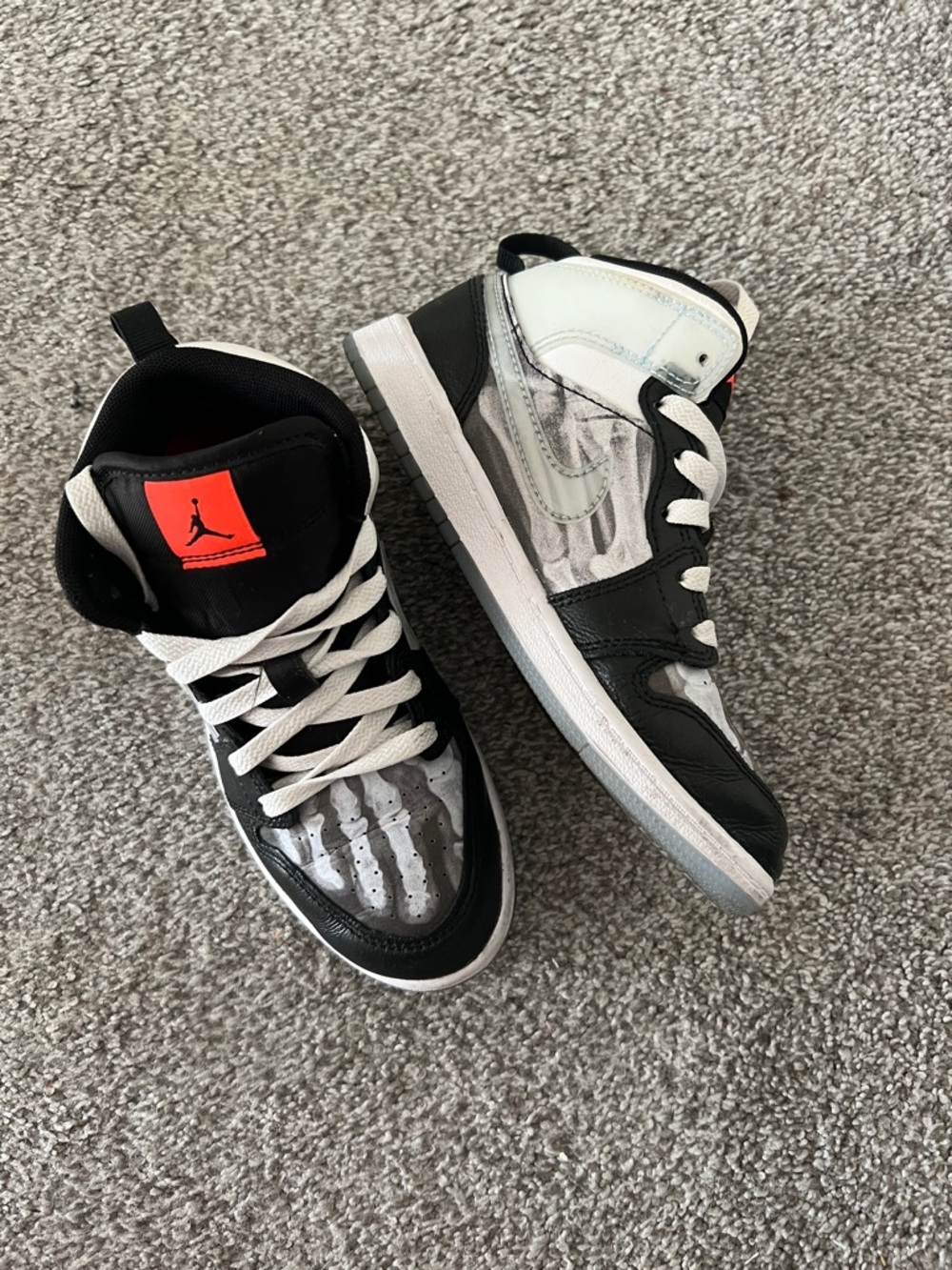 Boys Jordan 1s size 1.5 skeleton design